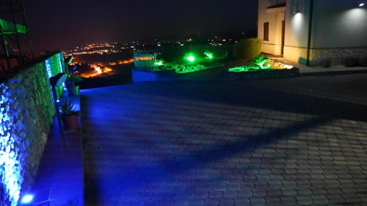 Enna Villa Del Sole E Delle Stelle Eksteriør bilde