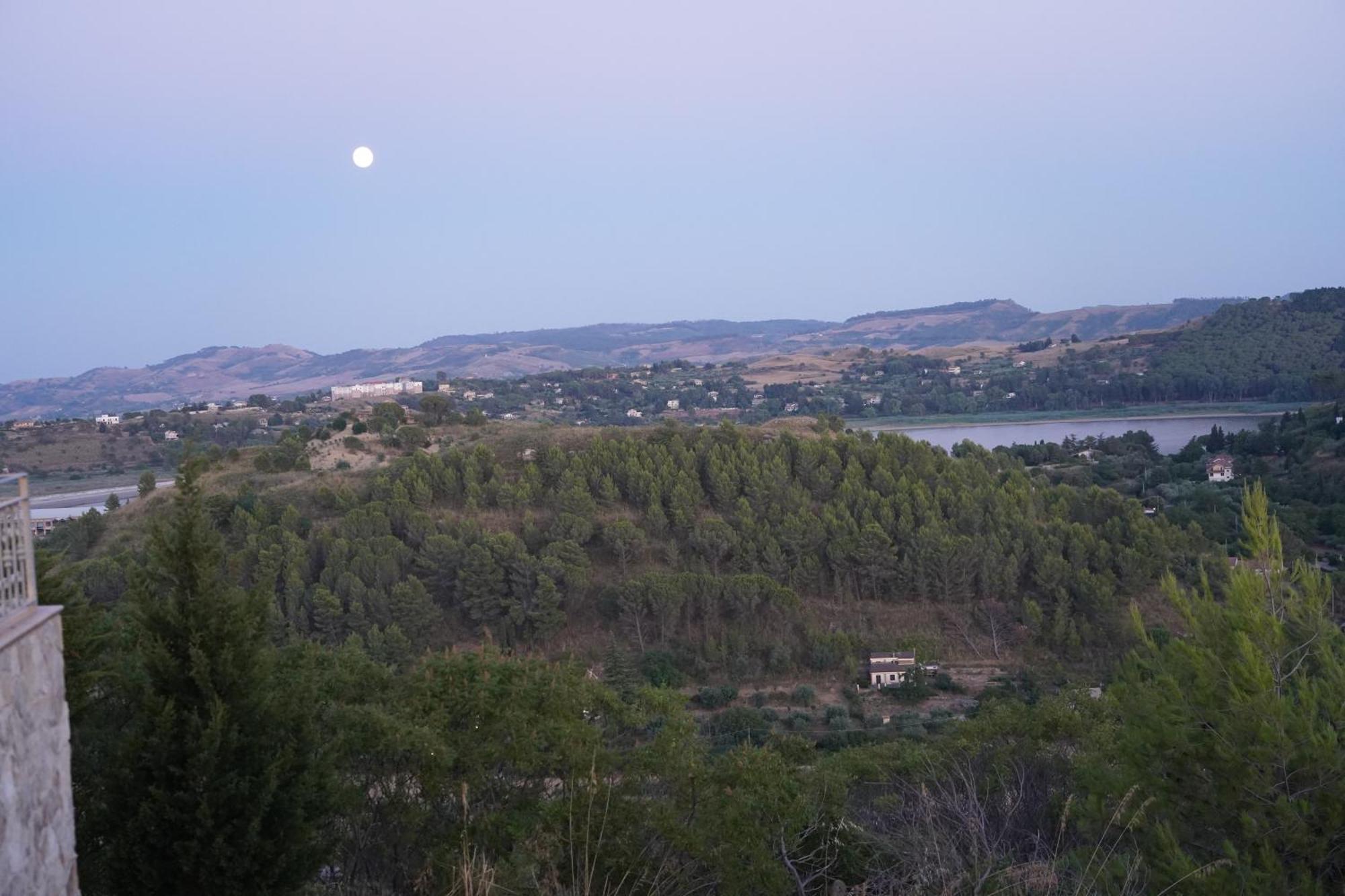 Enna Villa Del Sole E Delle Stelle Eksteriør bilde